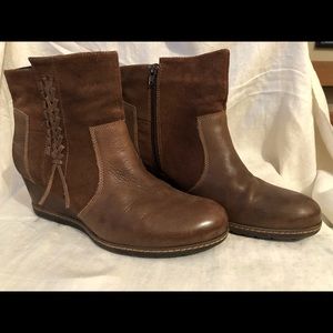 Earth Wedge Comfort Boot Sz 12